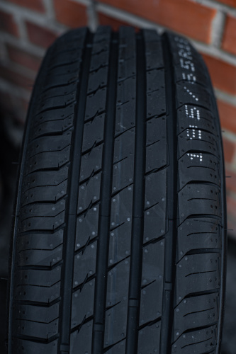 фото протектора и шины Atrezzo Elite Шина Sailun Atrezzo Elite 195/60 R15 88V