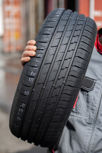 фото протектора и шины Atrezzo Elite Шина Sailun Atrezzo Elite 215/65 R15 100H